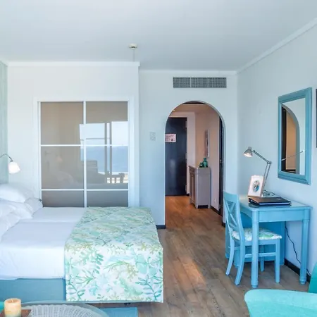 アパートホテル Pestana Madeira Club